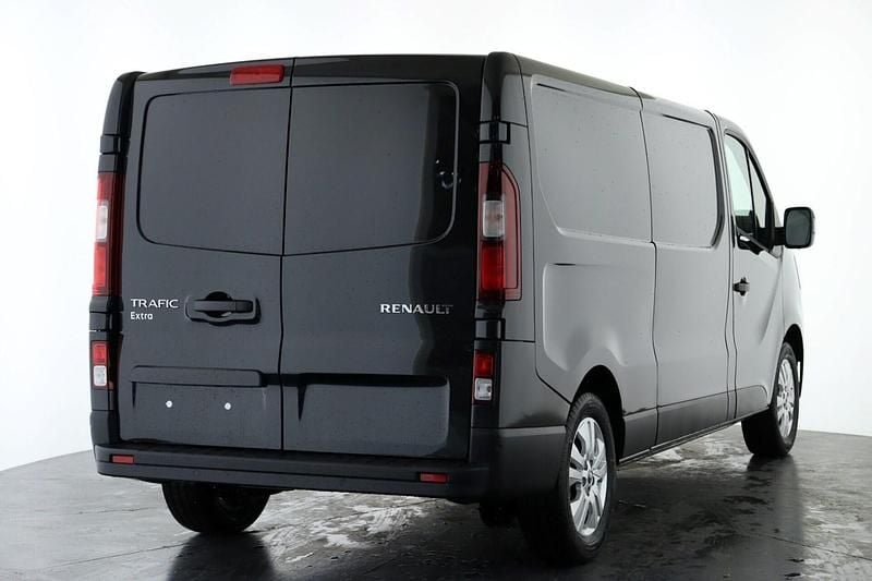 Nuevo Renault Trafic 2025 Negro Monovolumen