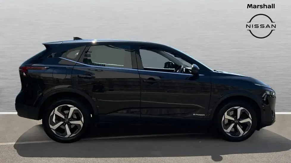 Gebraucht Nissan Qashqai Acenta Premium 190 PS (139 kW) 2023 Schwarz SUV