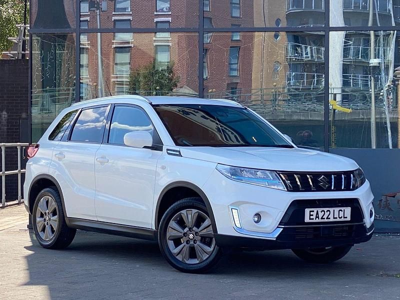 White Used 2022 Suzuki Vitara SZ-T SUV | £13,990 (Fair price) - Image 1/4