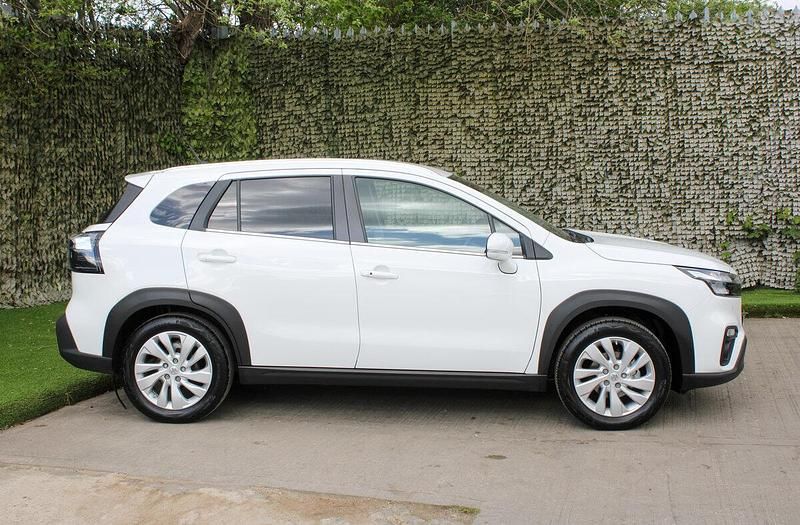 Gebraucht Suzuki SX4 S-Cross 116 PS (85 kW) 2024 Weiß SUV