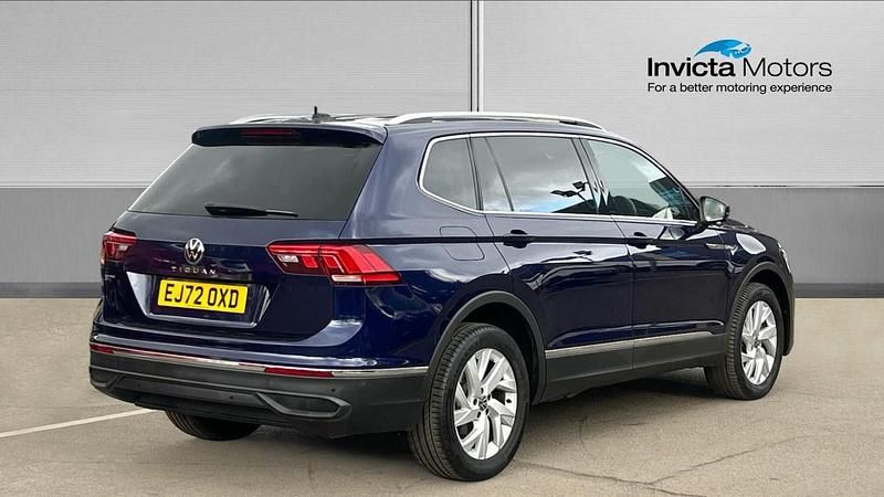 Used VW Tiguan Life 150 HP (110 kW) 2023 Blue SUV