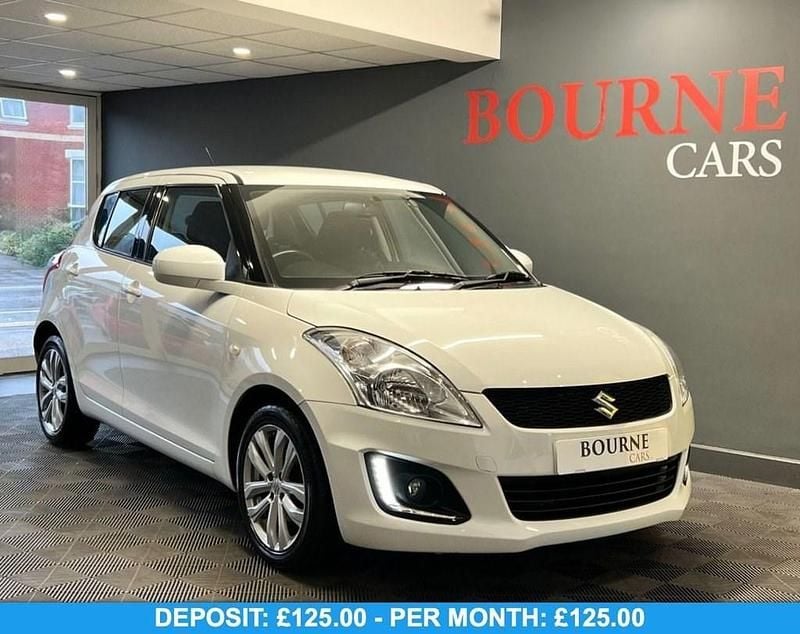 White Used 2015 Suzuki Swift SZ3 Hatchback | £5,243 (Fair price) - Image 1/4