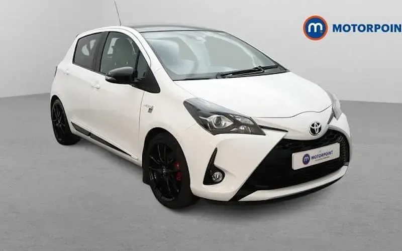 Used Toyota Yaris Sport 101 HP (74 kW) 2020 Hatchback