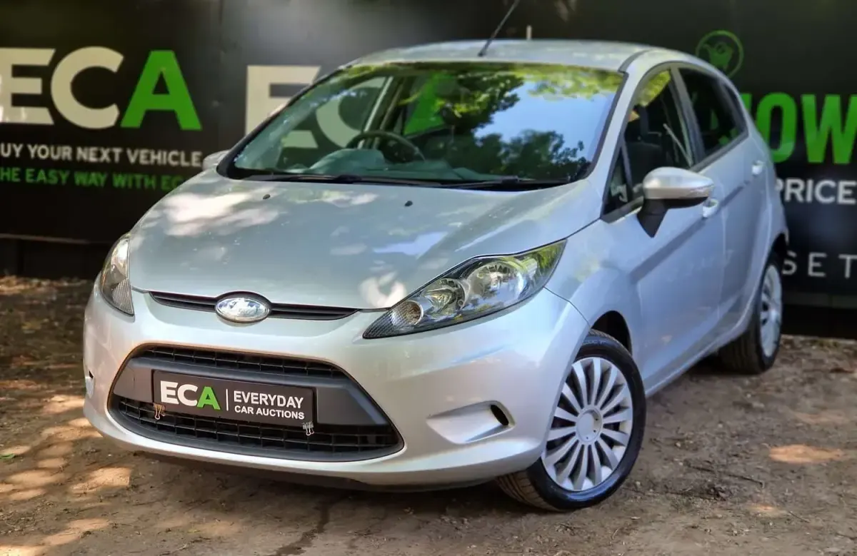 Used Ford Fiesta Style 2009 Silver Hatchback