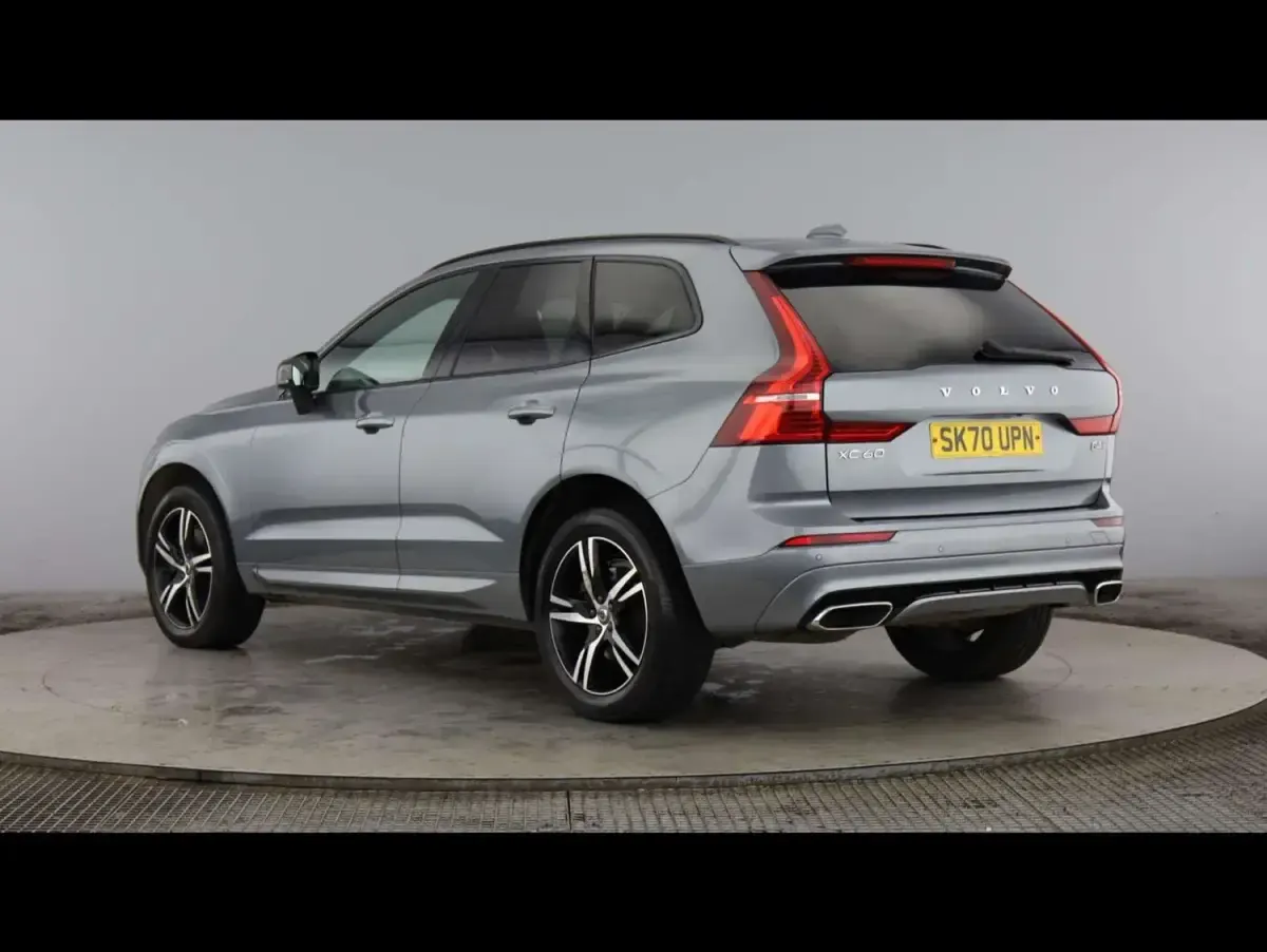 Usado Volvo XC60 R-Design 2021 Cinzento SUV
