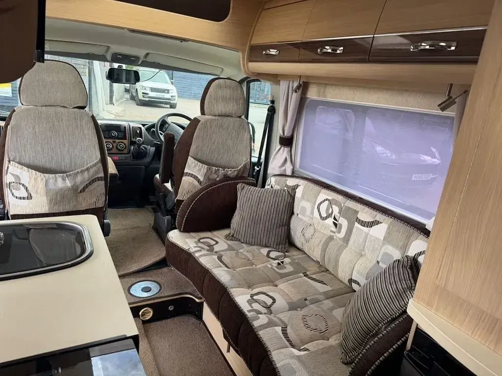 Usado Peugeot Boxer 130 CV (95 kW) 2014 Dorado Van