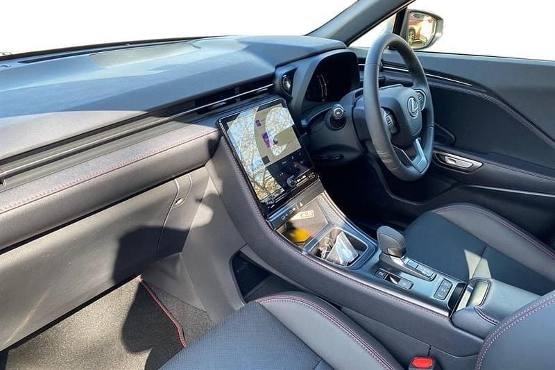 Used Lexus LBX 136 HP (100 kW) 2025 Black SUV