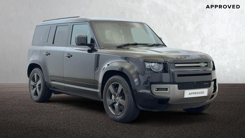 Black Used 2023 Land Rover Defender HSE Dynamic SUV | £60,950 (A bit pricey) - Image 1/4