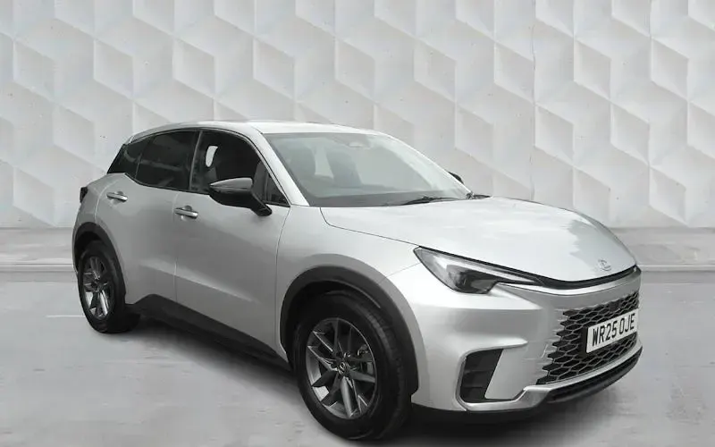 Used Lexus LBX 136 HP (100 kW) 2025 SUV