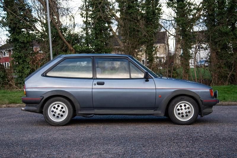 Used Ford Fiesta 1988 Grey Hatchback