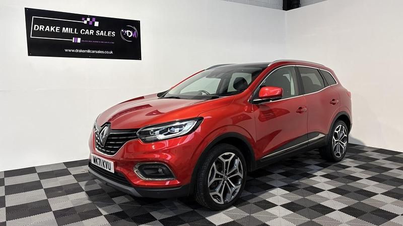 Red Used 2022 Renault Kadjar GT-Line SUV | £12,999 (Fair price) - Image 1/4
