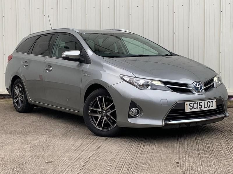 Used Toyota Auris Hybrid 2015 Grey Estate