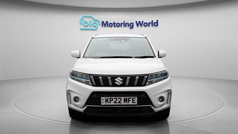 Used Suzuki Vitara SZ-T 129 HP (94 kW) 2022 White SUV