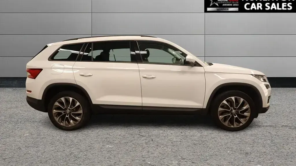 Used Skoda Kodiaq SE Drive 150 HP (110 kW) 2021 White SUV