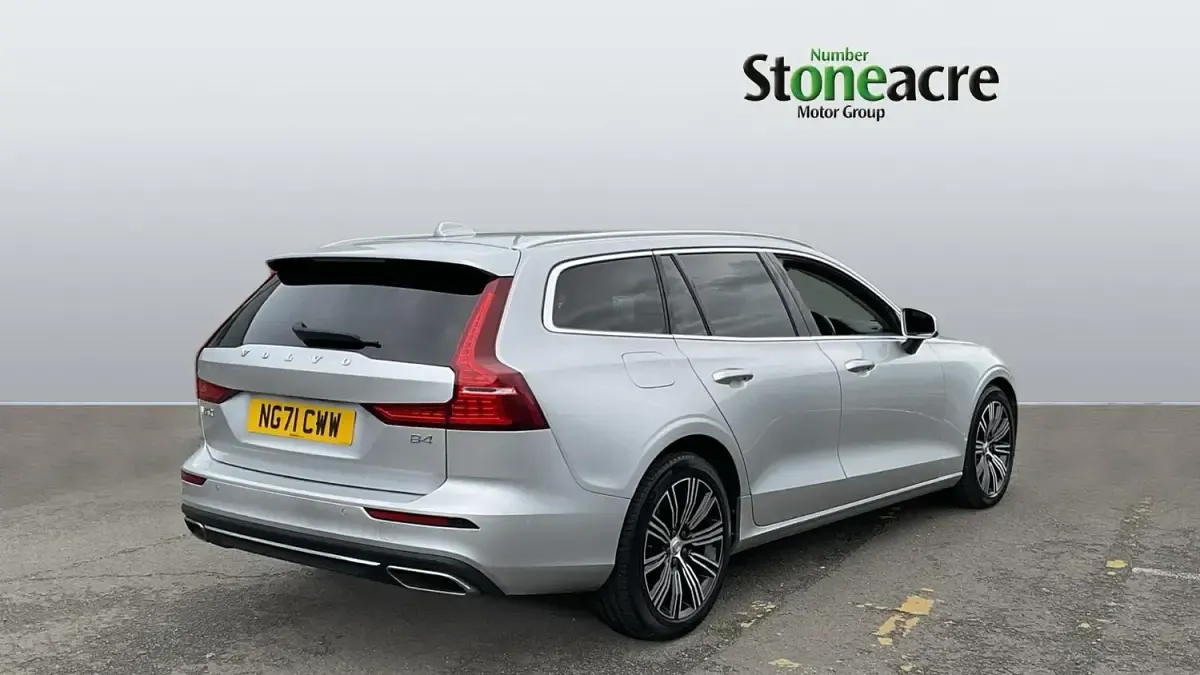 Used Volvo V60 Inscription 2021 Silver Estate
