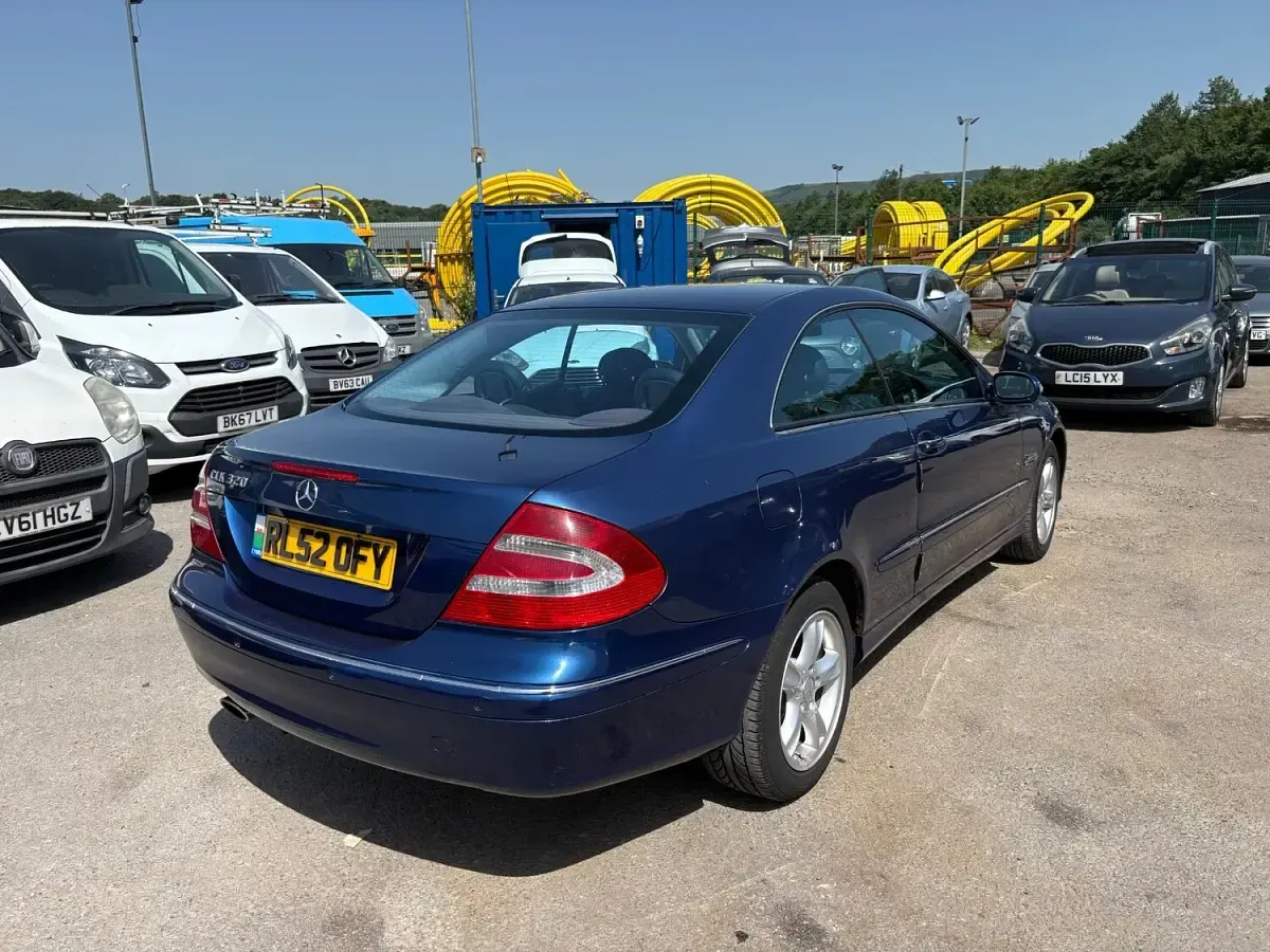 Used Mercedes CLK320 2002 Blue Coupe