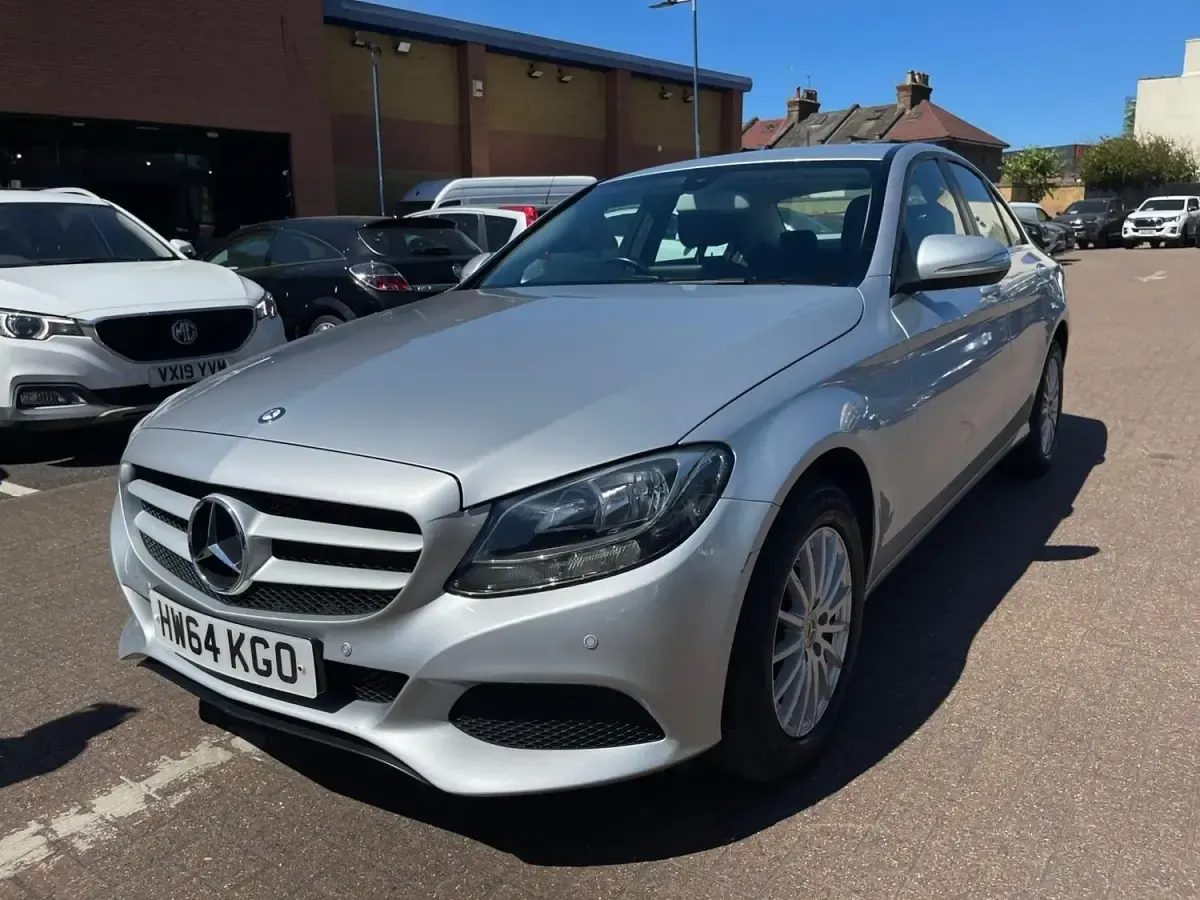 Used Mercedes C200 Executive 184 HP (135 kW) 2014 Silver Sedan