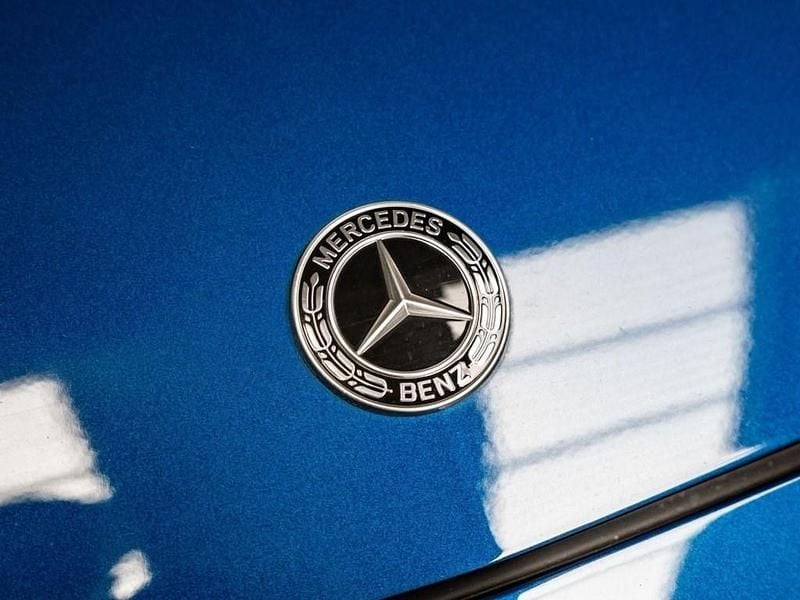 Begagnad Mercedes C43 AMG Premium Plus 2023 Blå Sportkupé