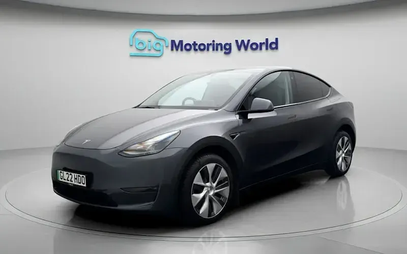 Used Tesla Model Y Long Range AWD 286 kW (389 HP) 2025 SUV