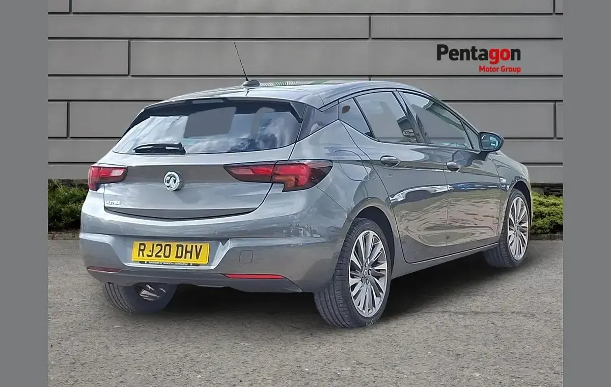 Used Vauxhall Astra SRi 143 HP (105 kW) 2020 Grey Hatchback