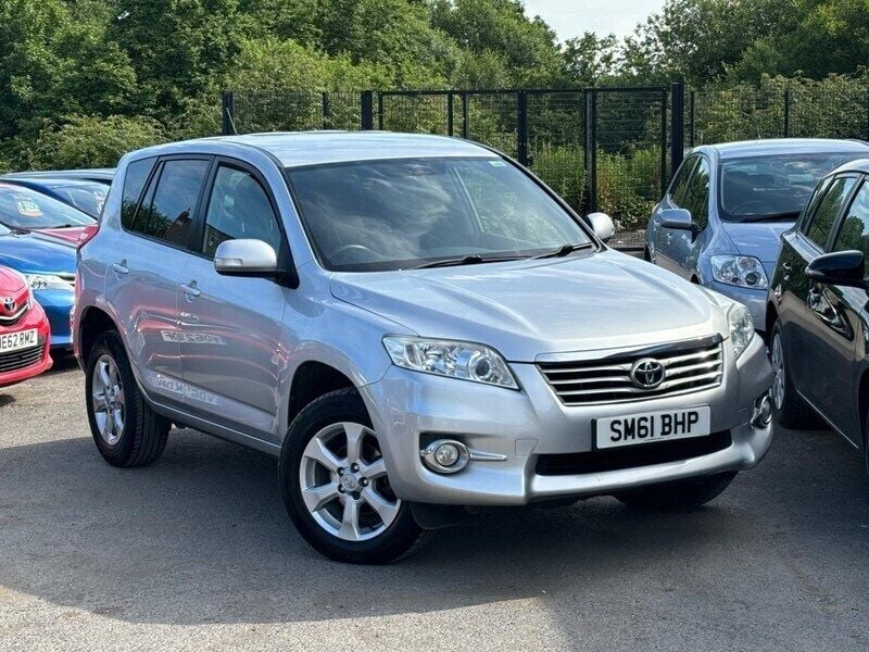 Silver Used 2011 Toyota RAV4 SUV | £2,495 (Good price) - Image 1/4