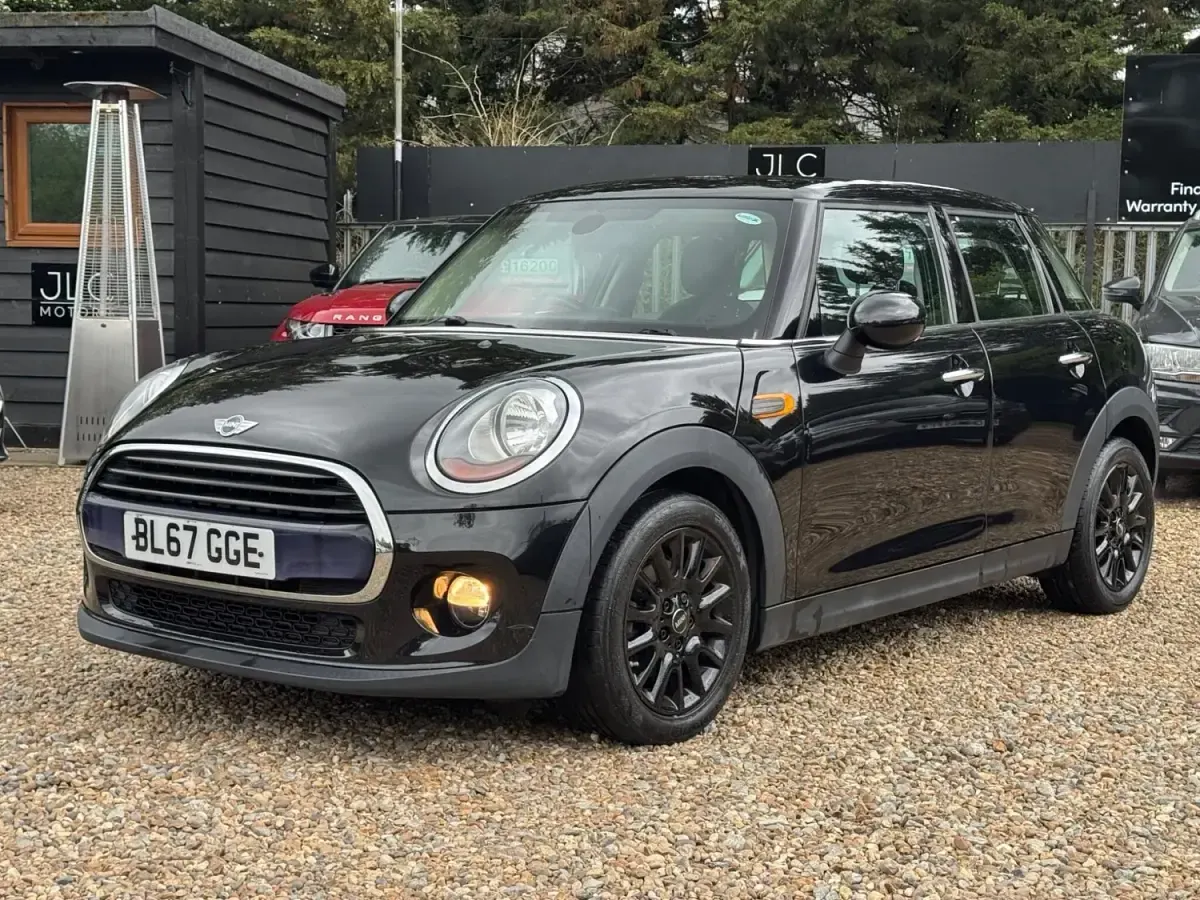 Usado Mini Cooper Hatch 2017 Preto Citadino