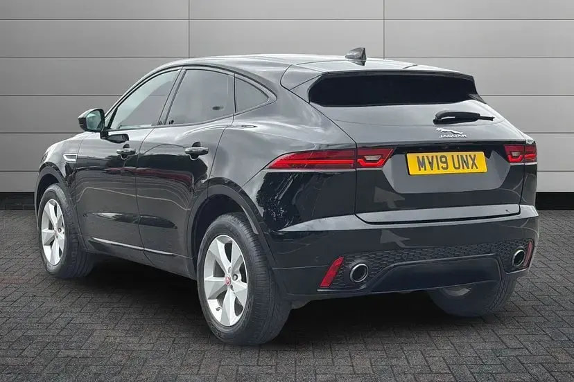 Used Jaguar E-Pace R-Dynamic 150 HP (110 kW) 2019 Narvik black SUV