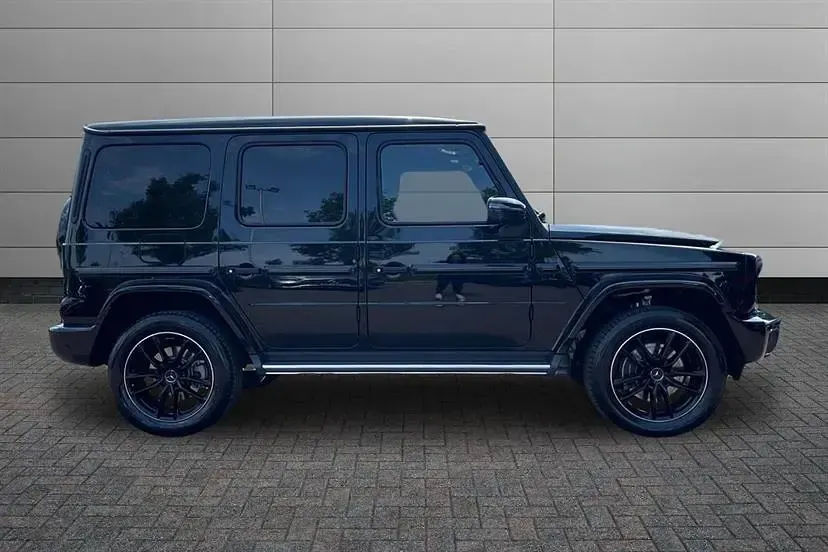 Used Mercedes G450 AMG Line Premium Plus 367 HP (269 kW) 2025 Black SUV