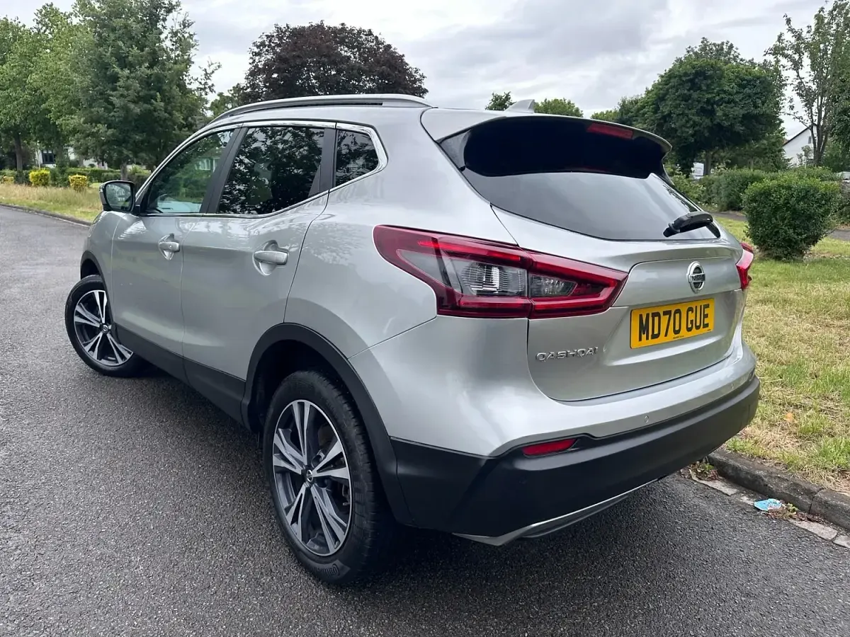 Used Nissan Qashqai N-Connecta 160 HP (117 kW) 2021 Silver SUV