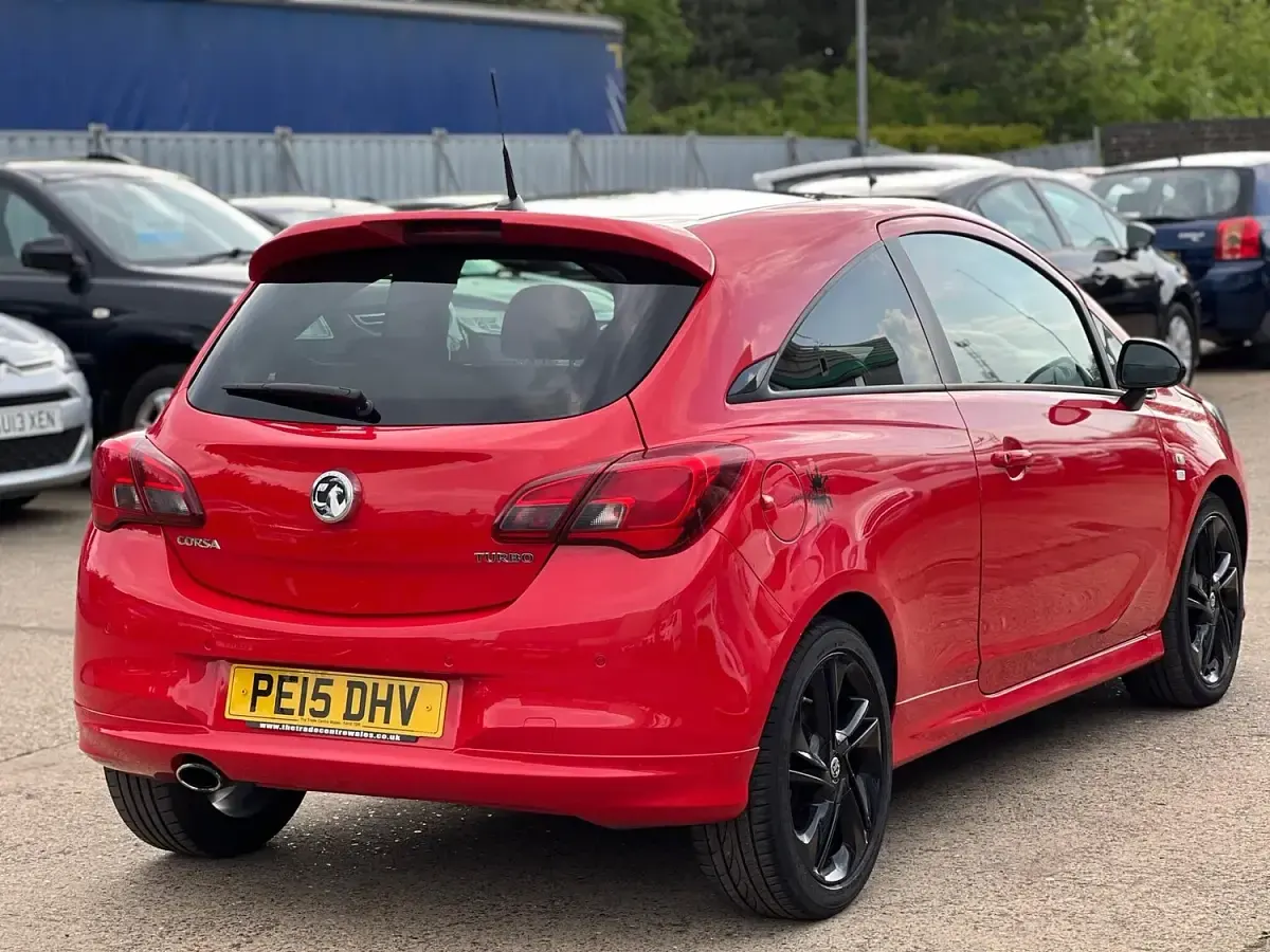 Used Vauxhall Corsa Edition 115 HP (84 kW) 2015 Red Hatchback