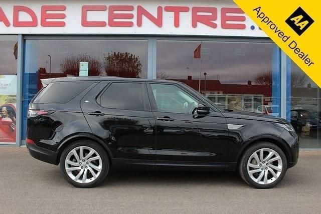 Used Land Rover Discovery 5 S 306 HP (225 kW) 2019 Black SUV