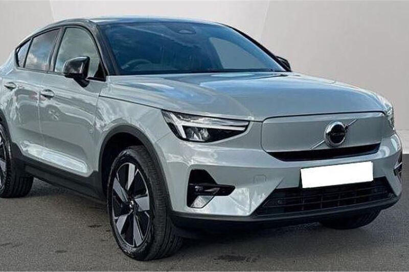 Grey New 2025 Volvo EC40 Plus SUV | £39,000 (Fair price) - Image 1/4
