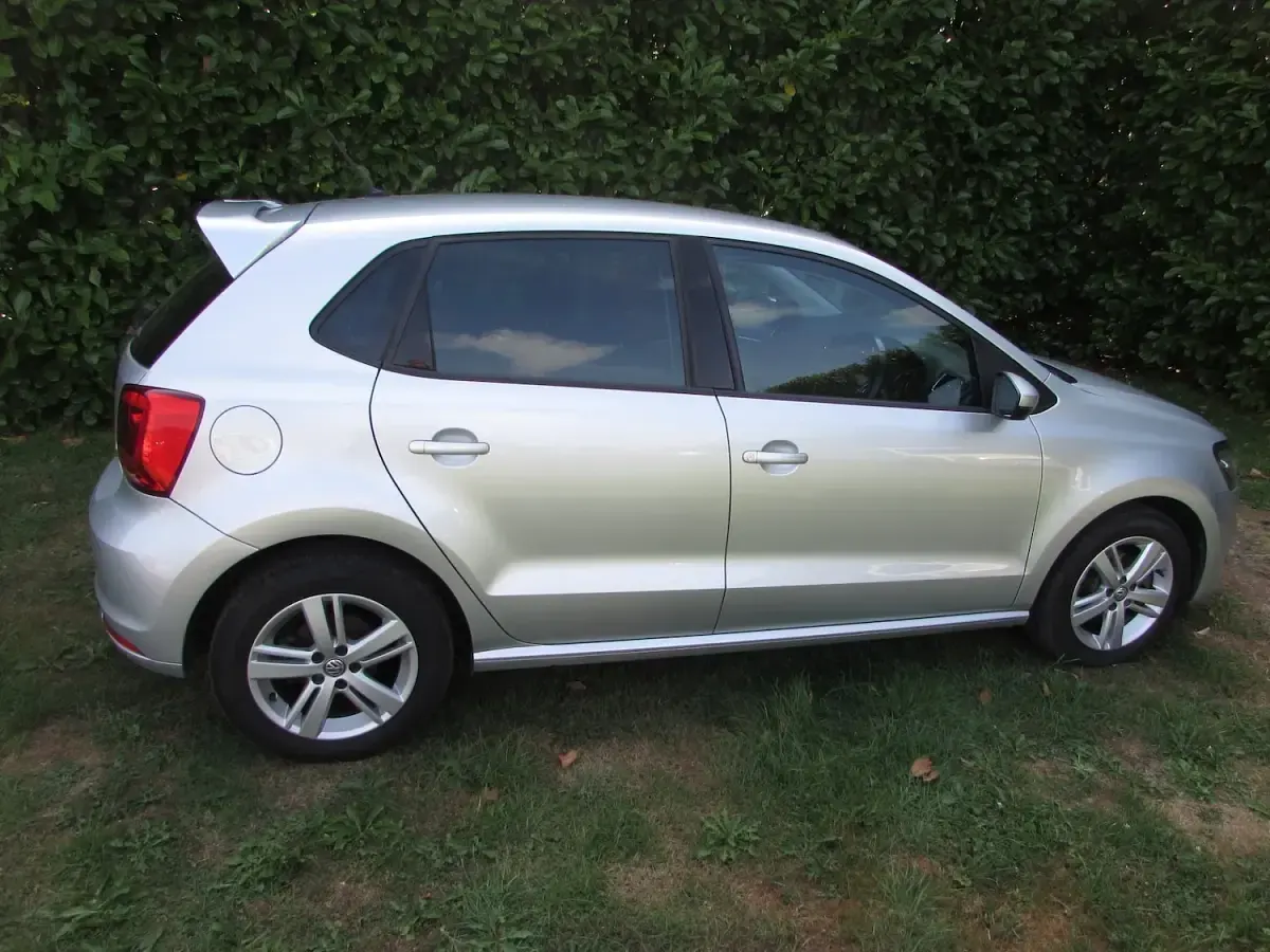 Used VW Polo Edition 90 HP (66 kW) 2017 Silver Hatchback