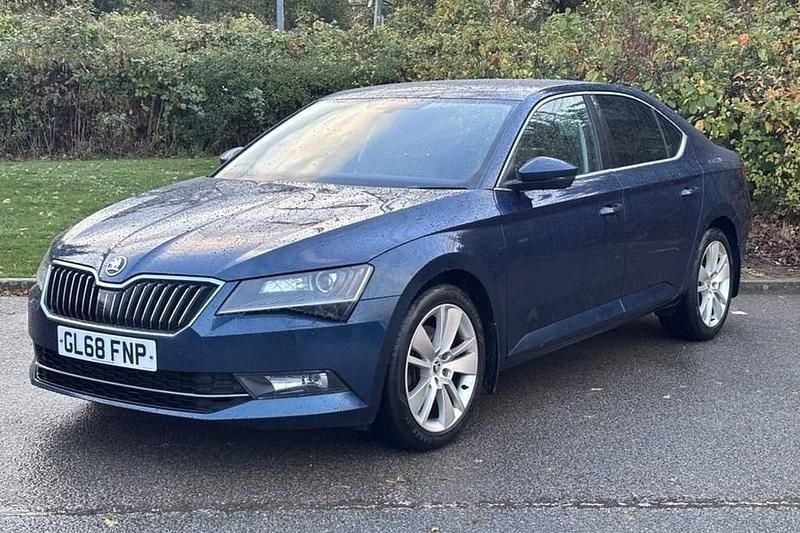 Blue Used 2018 Skoda Superb SE L Executive Hatchback | £11,900 (Fair price) - Image 1/1