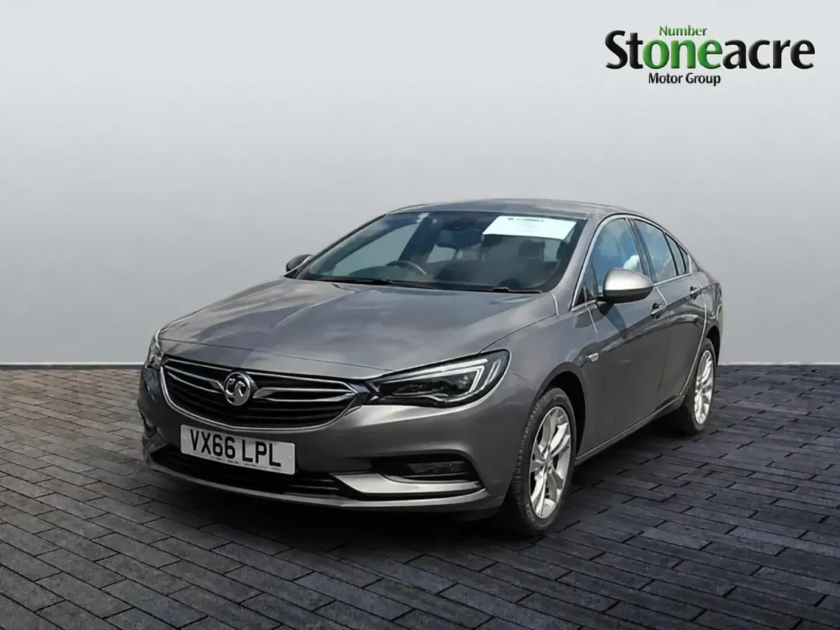Used Vauxhall Astra SRi 200 HP (147 kW) 2016 Grey Hatchback