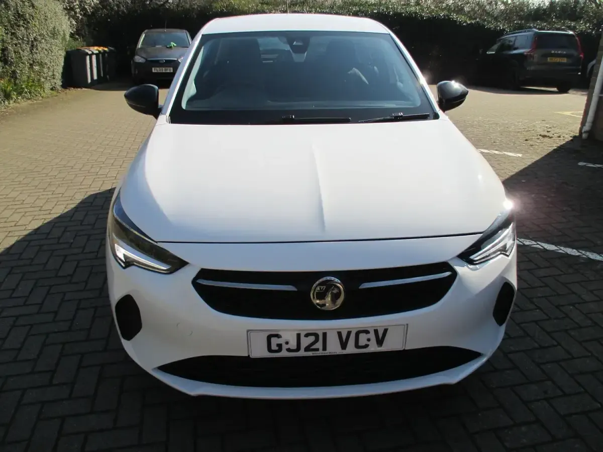 Used Vauxhall Corsa S 100 HP (73 kW) 2021 White Hatchback
