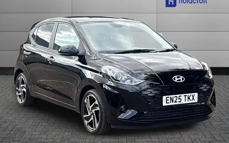Used Hyundai i10 Premium 79 HP (58 kW) 2025 Hatchback