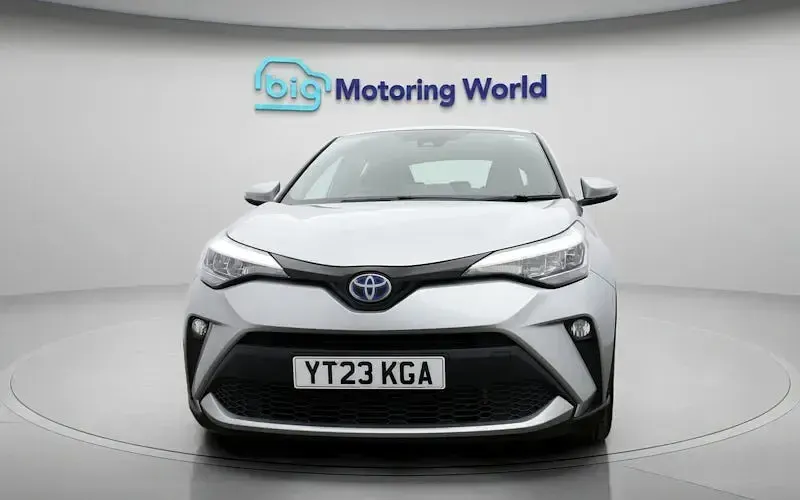 Used Toyota C-HR 122 HP (89 kW) 2023 Silver SUV