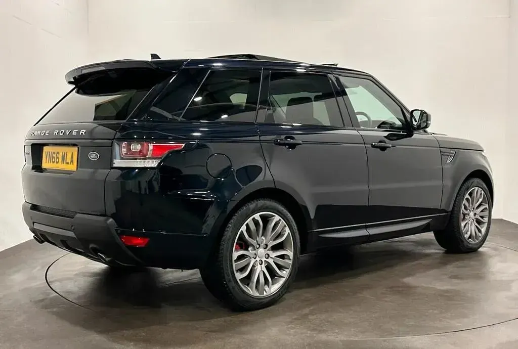 Used Land Rover Range Rover HSE Dynamic 306 HP (225 kW) 2016 Black SUV