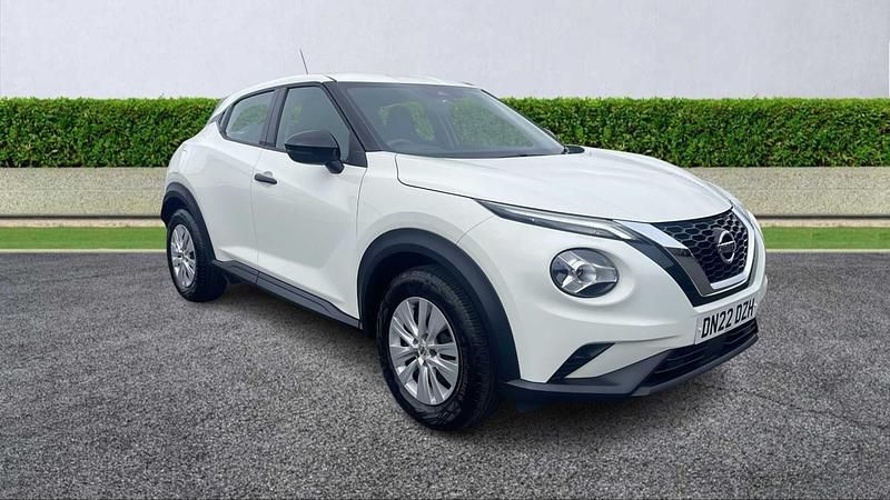 White Used 2022 Nissan Juke S SUV | £11,999 (Super price) - Image 1/4
