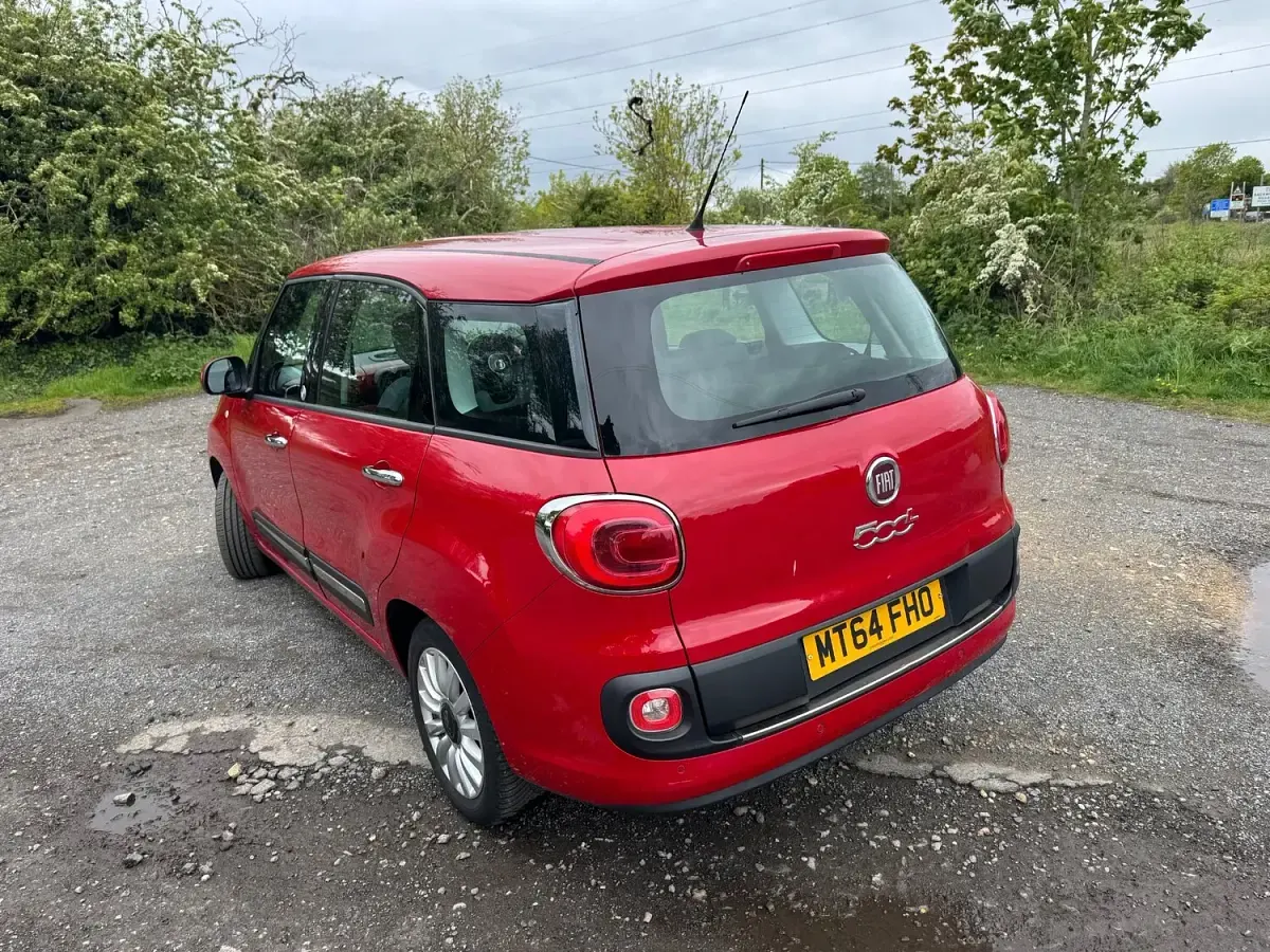 Używany Fiat 500L Pop Star 85 KM (62 kW) 2014 Czerwony Minivan