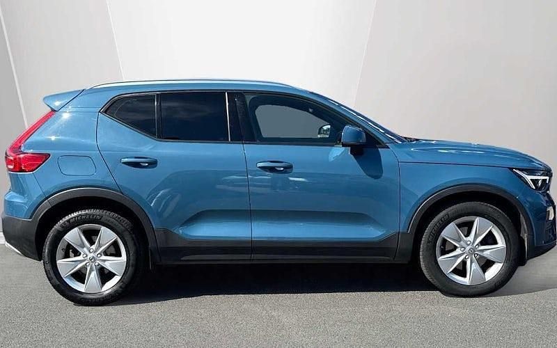 Usado Volvo XC40 Core 163 HP (119 kW) 2026 SUV