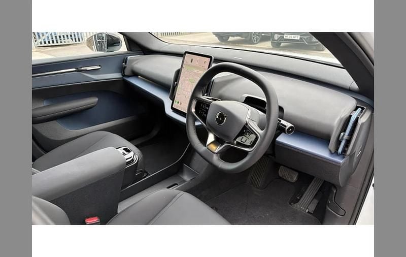 Used Volvo EX30 Plus 196 kW (267 HP) 2026 White SUV