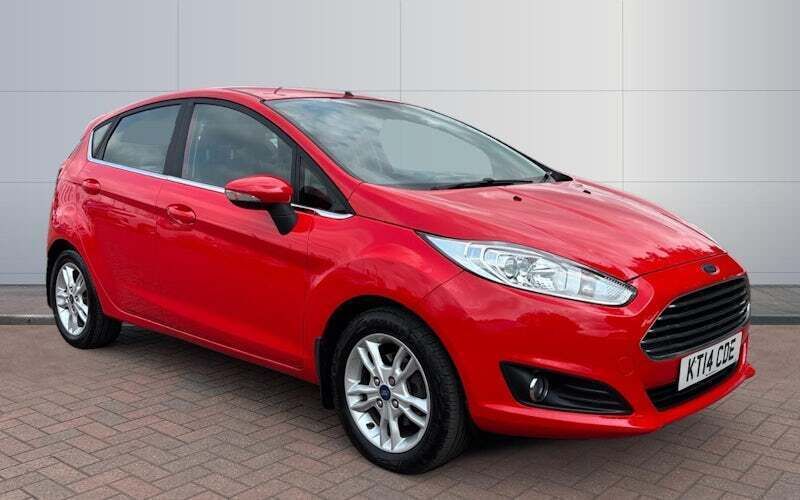 Used 2017 Ford Fiesta Zetec Hatchback | £4,284 (Super price) - Image 1/4