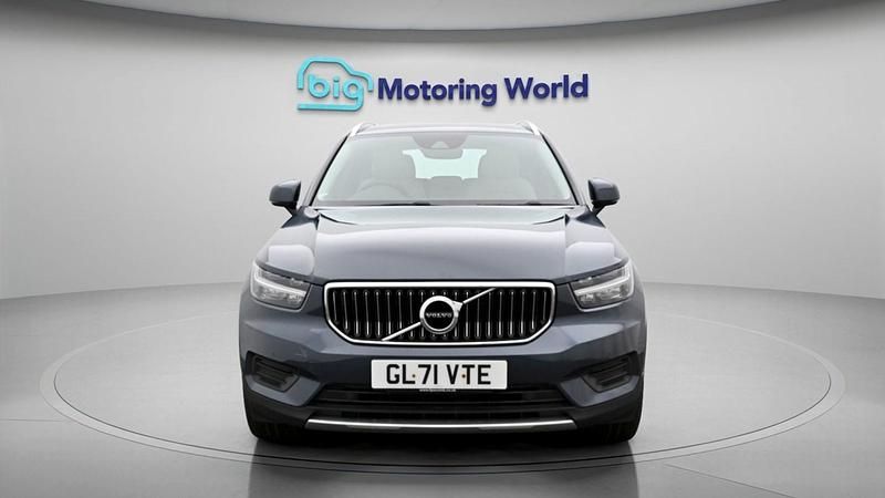 Used Volvo XC40 Inscription 197 HP (144 kW) 2021 Blue SUV