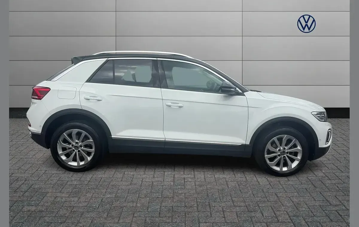 Used VW T-Roc Style 150 HP (110 kW) 2023 White SUV