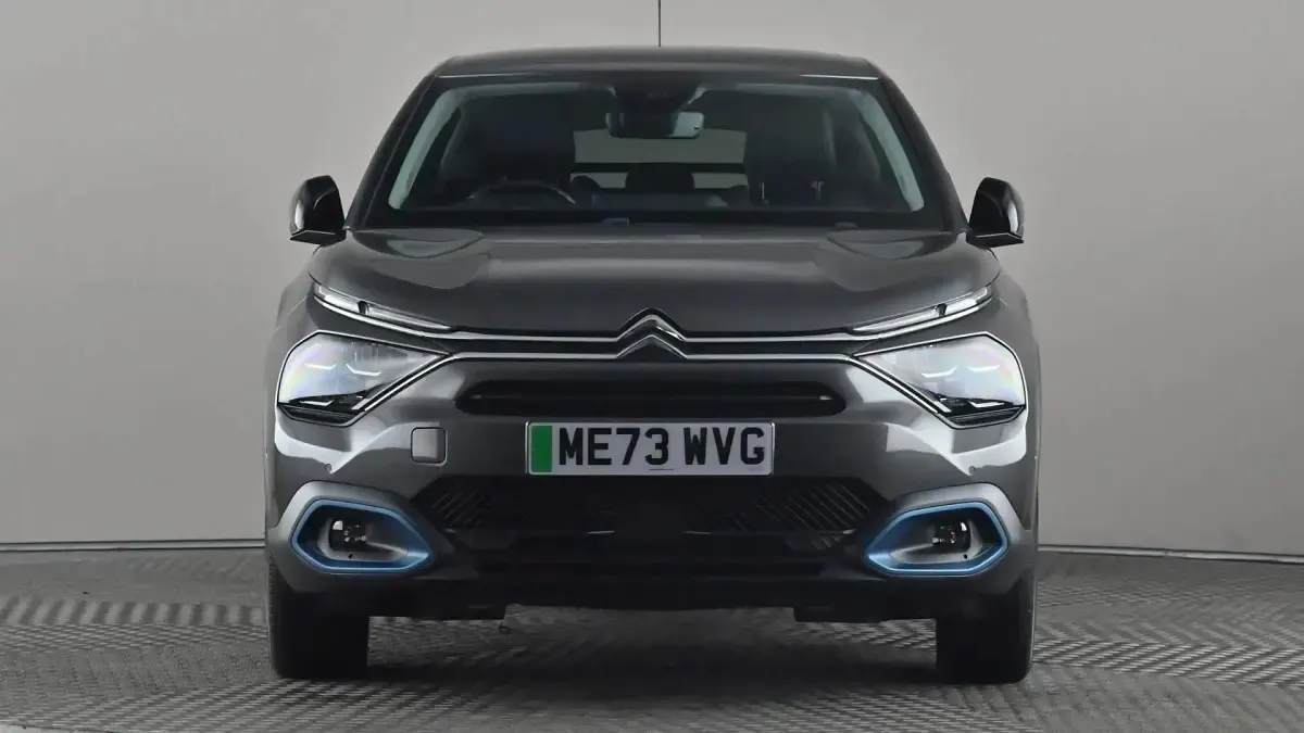 Second-hand Citroën e-C4 Shine 100 kW (136 CP) 2024 Gri Hatchback