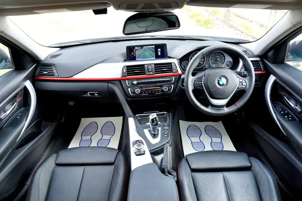 Used BMW 328 Luxury Line 2026 Silver Estate