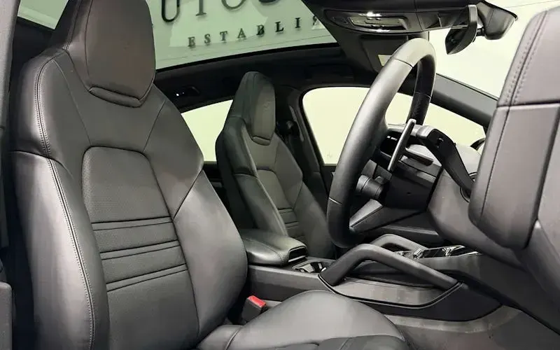 Used Porsche Cayenne 354 HP (260 kW) 2026 SUV