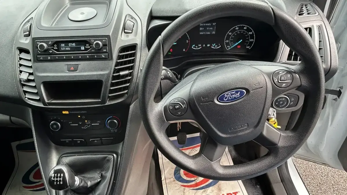Used Ford Transit 100 HP (73 kW) 2021 White Van